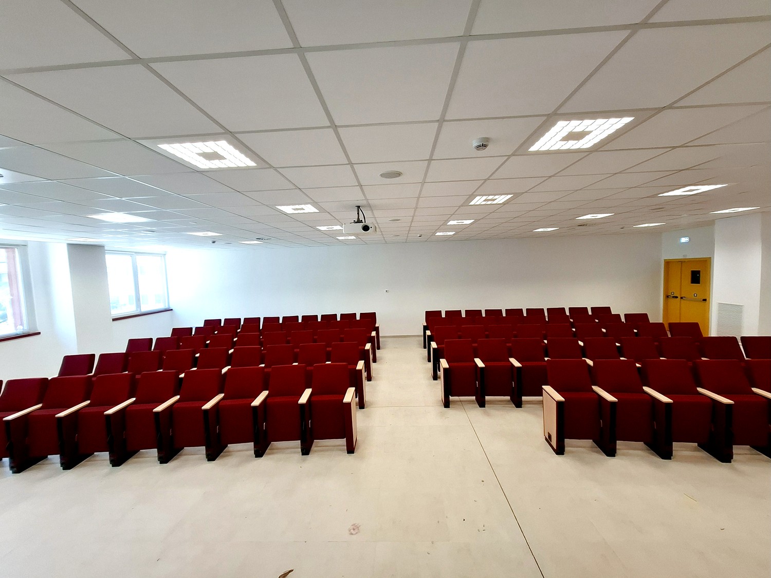 Aula-Magna-e-Aule-Multimediali-01